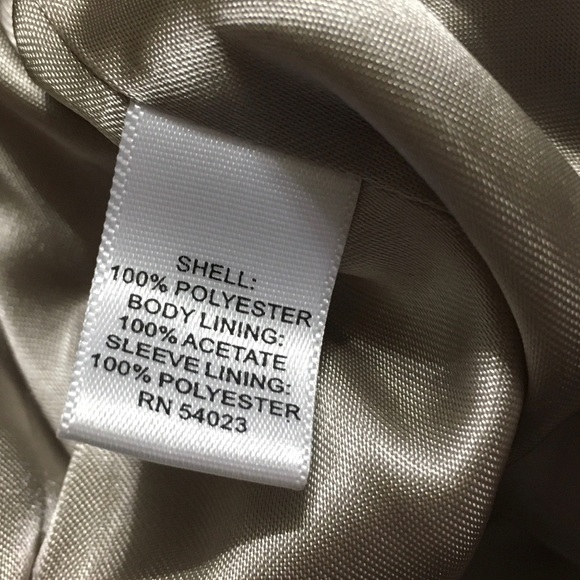 Banana Republic trench coat water resistant - Picture 7 of 8